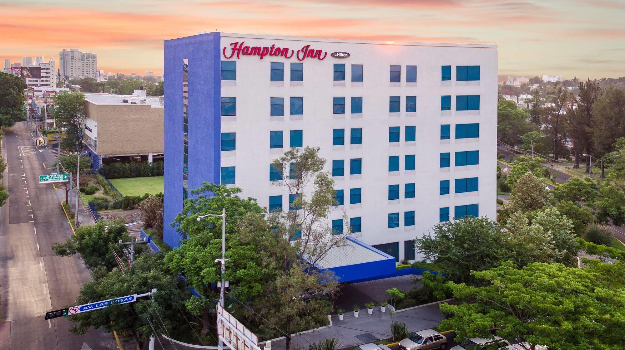 Hotel Hampton By Hilton Guadalajara Expo Esterno foto